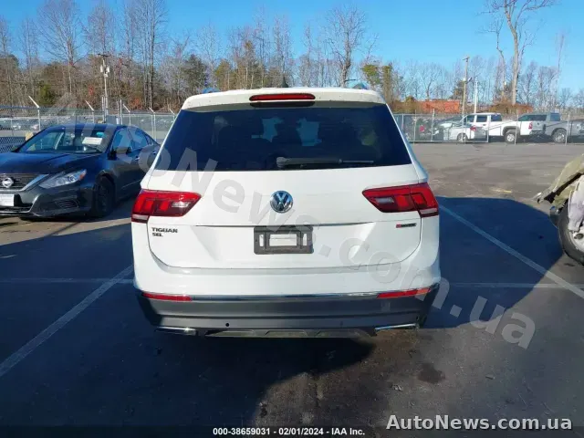 2020 Volkswagen Tiguan, VIN 3VV2B7AX2LM120084 — фото 32 (iaai)