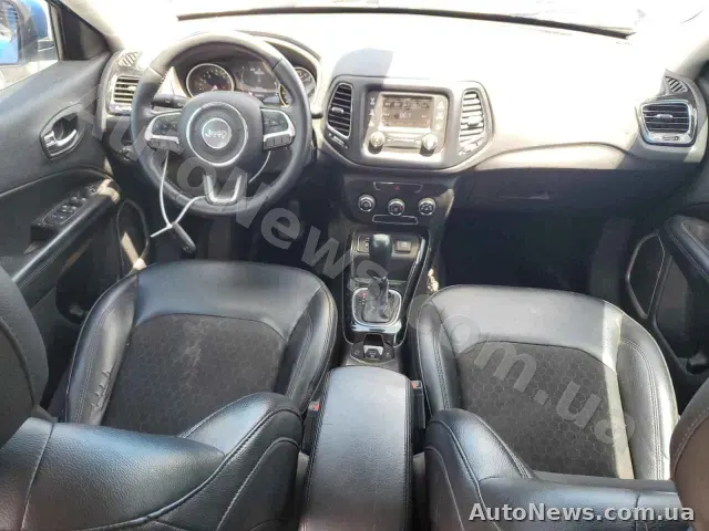 2018 Jeep Compass, VIN 3C4NJCBB6JT471450 — photo 8 (copart)