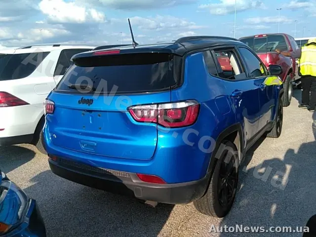 2018 Jeep Compass, VIN 3C4NJCBB6JT471450 — photo 2 (manheim)