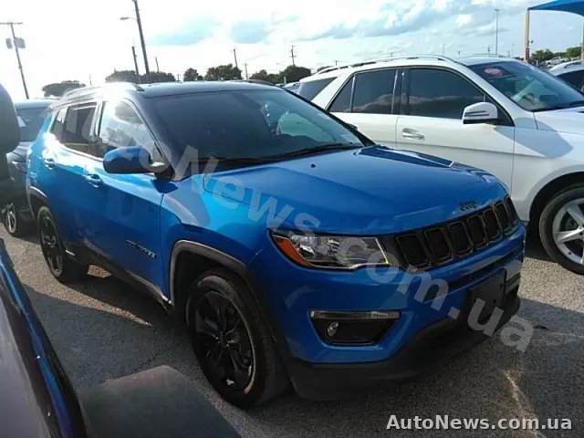 2018 Jeep Compass, VIN 3C4NJCBB6JT471450 — photo 9 (manheim)