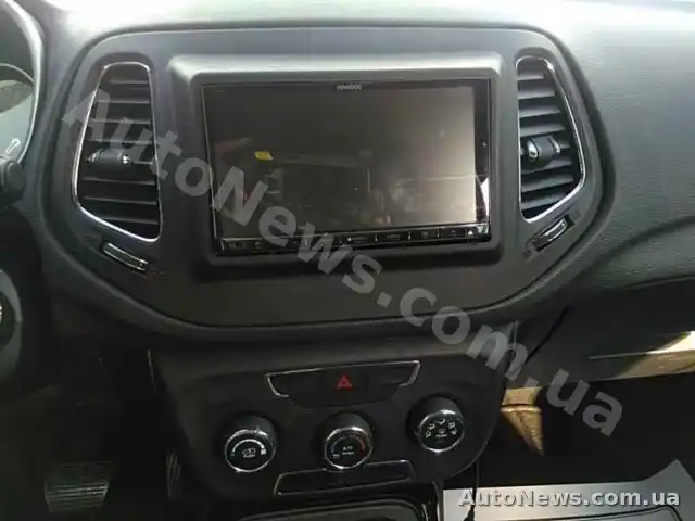 2018 Jeep Compass, VIN 3C4NJCBB6JT471450 — фото 7 (manheim)