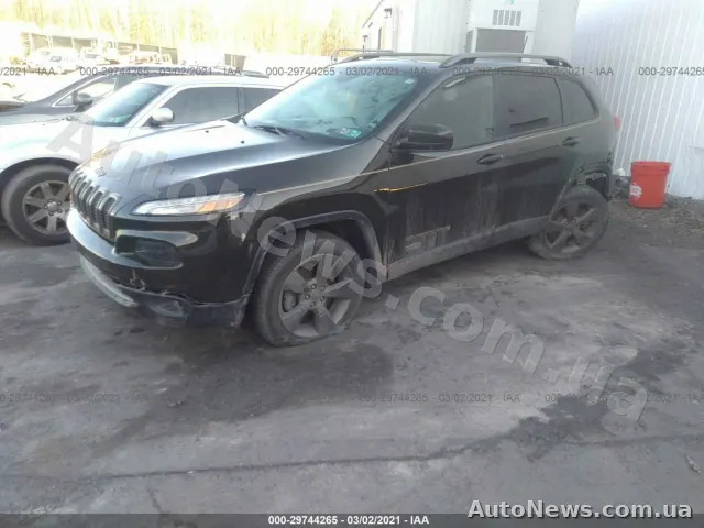 2016 Jeep Cherokee — photo 2 (iaai)