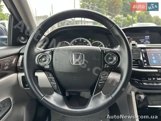 2016 Honda Accord, VIN 1HGCR3F02HA012055, nr rej. КА8562КТ — zdjęcie 13 (autoria)