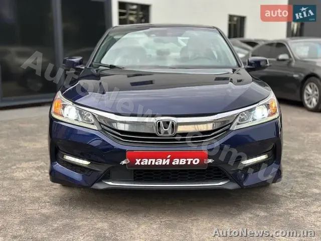 2016 Honda Accord, VIN 1HGCR3F02HA012055, nr rej. КА8562КТ — zdjęcie 2 (autoria)