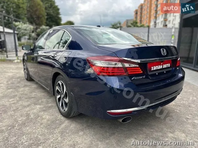 2016 Honda Accord, VIN 1HGCR3F02HA012055, nr rej. КА8562КТ — zdjęcie 7 (autoria)