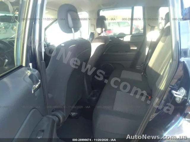 2015 Jeep Compass — фото 8 (iaai)