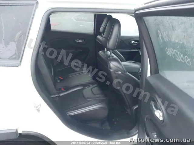 2018 Jeep Cherokee, VIN 1C4PJLLN4KD326237, держномер КА0671РС — фото 19 (iaai)