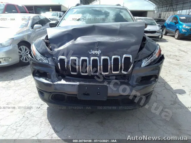 2018 Jeep Cherokee — фото 6 (iaai)
