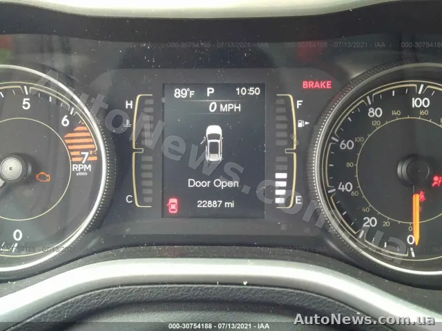 2018 Jeep Cherokee — фото 7 (iaai)