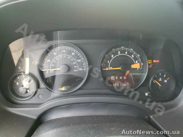 2016 Jeep Patriot — фото 9 (copart)