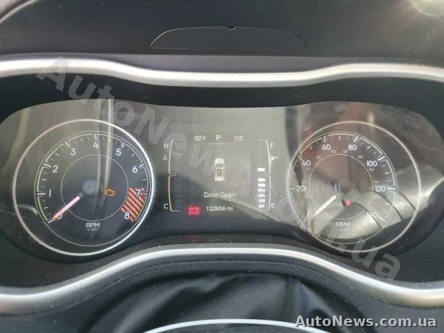 2014 Jeep Grand Cher — photo 9 (copart)