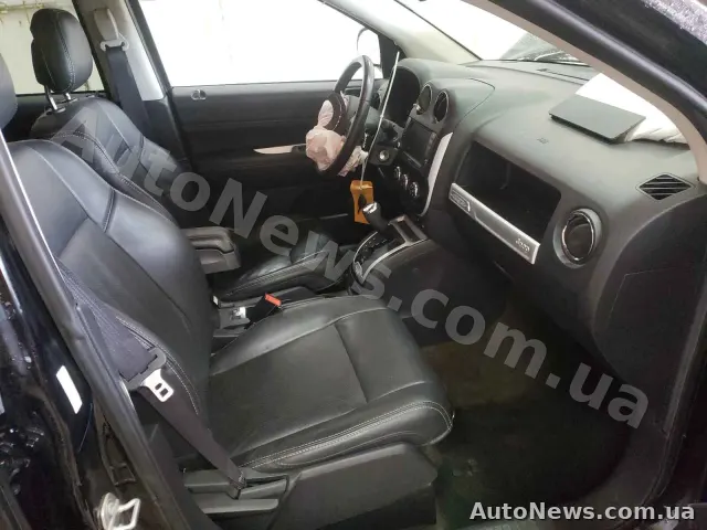2017 Jeep Compass — zdjęcie 5 (copart)
