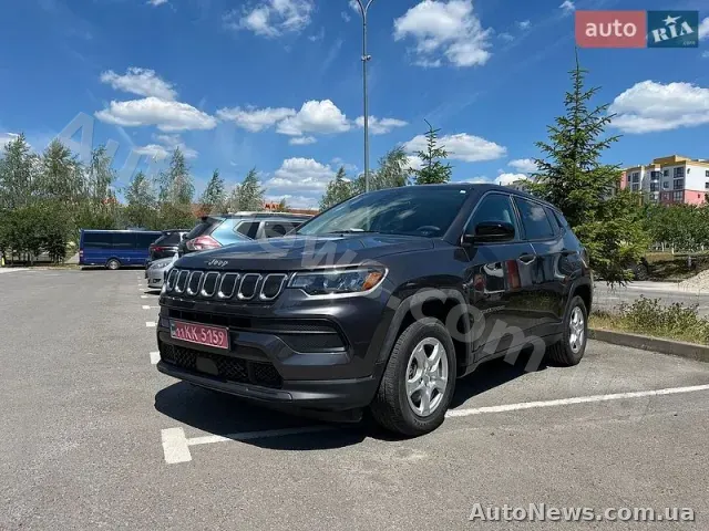 2022 Jeep Compass, VIN 3C4NJCAB0NT224836 — photo 1 (autoria)