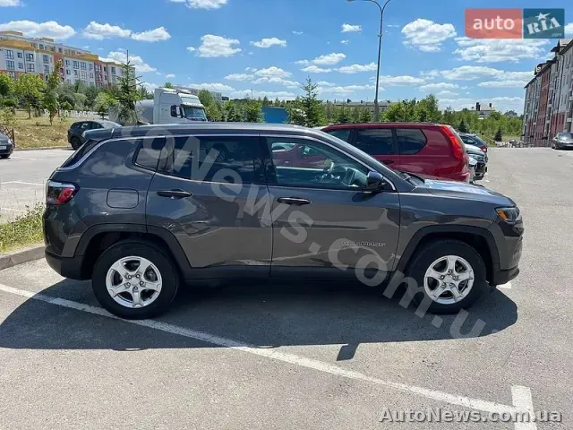 2022 Jeep Compass, VIN 3C4NJCAB0NT224836 — photo 6 (autoria)