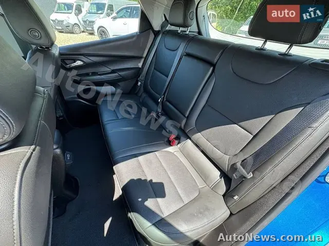 2022 Chevrolet Bolt, VIN 1G1FX6S04N4133410 — zdjęcie 38 (autoria)