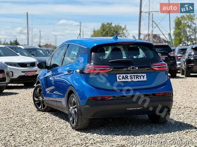 2022 Chevrolet Bolt, VIN 1G1FX6S04N4133410 — zdjęcie 4 (autoria)