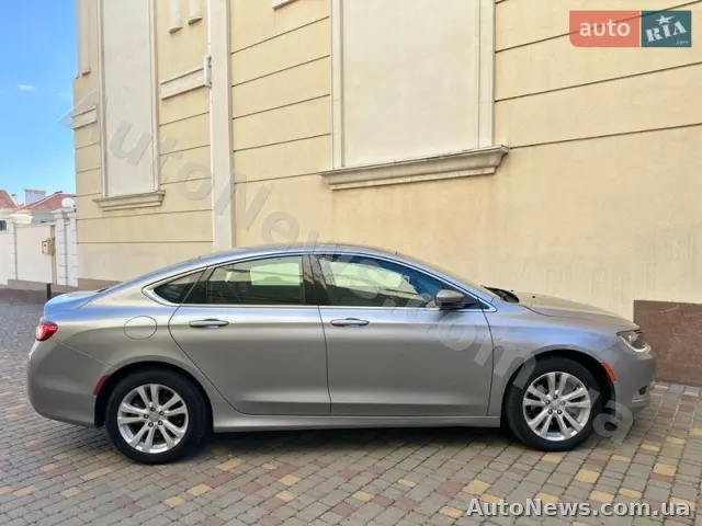 2014 Chrysler 200 — фото 14 (autoria)