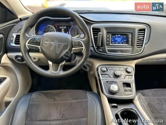 2014 Chrysler 200 — фото 31 (autoria)