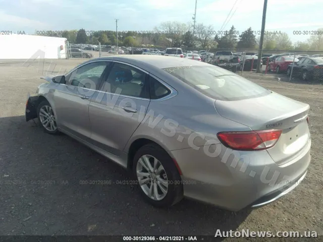 2015 Chrysler 200 — фото 3 (iaai)