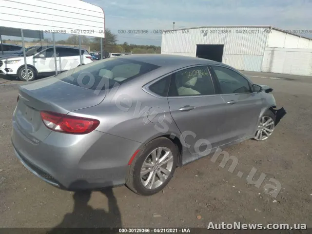 2015 Chrysler 200 — фото 4 (iaai)