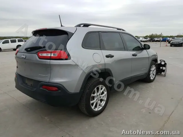 2016 Jeep Cherokee — zdjęcie 4 (copart)