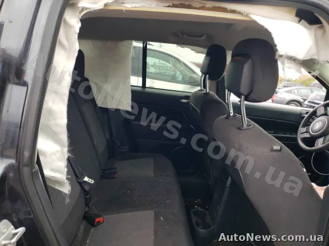 2016 Jeep Compass — zdjęcie 6 (copart)