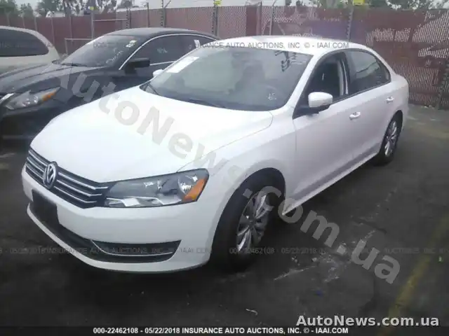 2013 Volkswagen Passat, VIN 1VWAP7A3XDC095721, госномер КА1432КЕ — фото 2 (iaai)